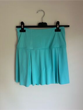 BOSSI GIRL Ashby Skirt Turquoise Blue Pleated Athletic Tennis Golf Skort Medium